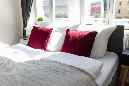 Full House Apartment Hotel