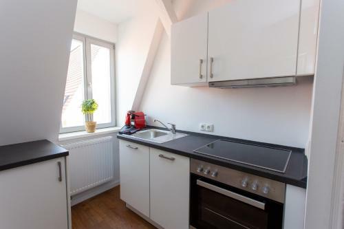Full House Apartment Hotel