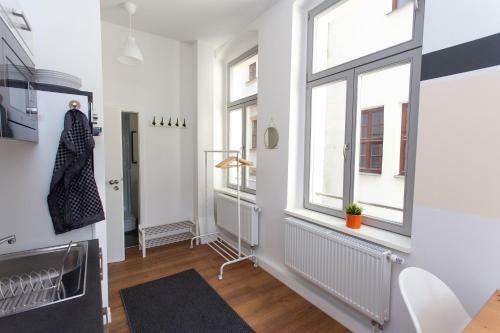 Full House Apartment Hotel