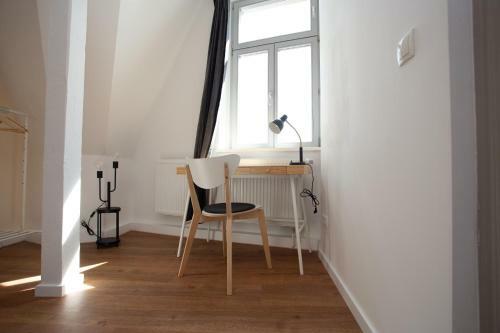 Full House Apartment Hotel
