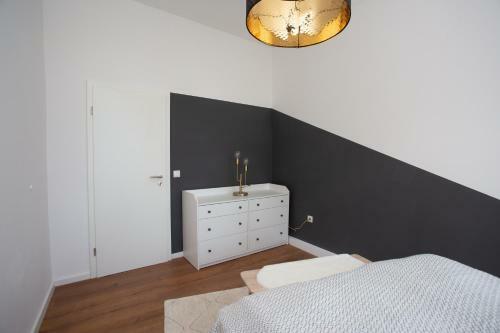 Full House Apartment Hotel