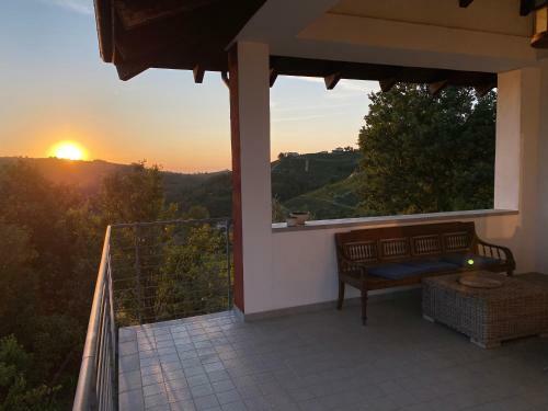 Pool Villa With View On The Langhe Hills