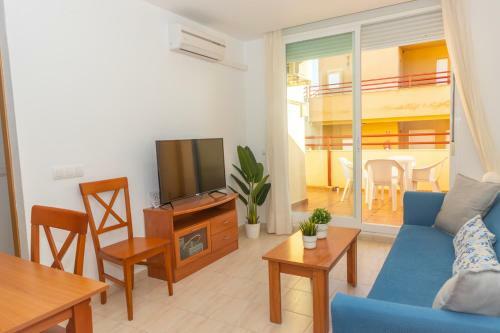 Apartamento Con Piscina Y Garaje En Los Ca�os De Meca.