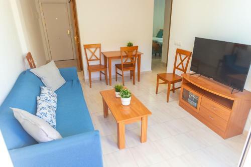 Apartamento Con Piscina Y Garaje En Los Ca�os De Meca.