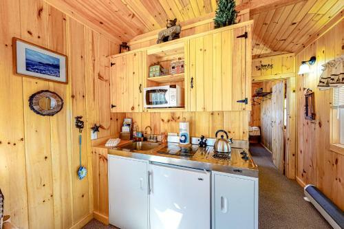 Cozy Cabin