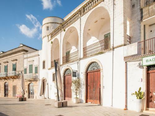 Simplistic Holiday Home In Ostuni With Bubble Bath