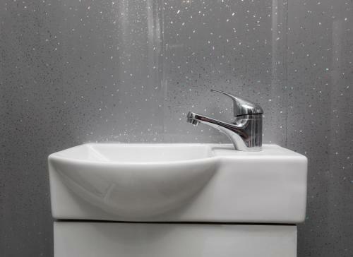 Westbourne Central Studio Apartments