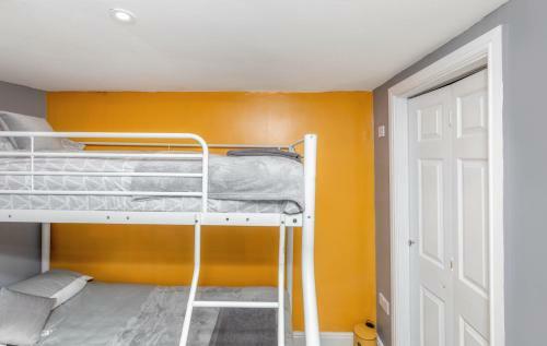Westbourne Central Studio Apartments
