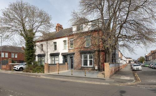 Westbourne Central Studio Apartments