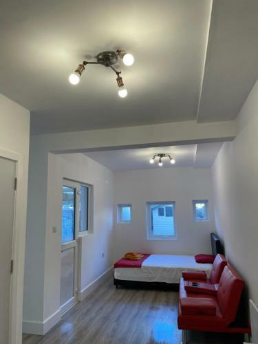 Bed & Breakfast Stunning Twickenham Rugby Studio Flat