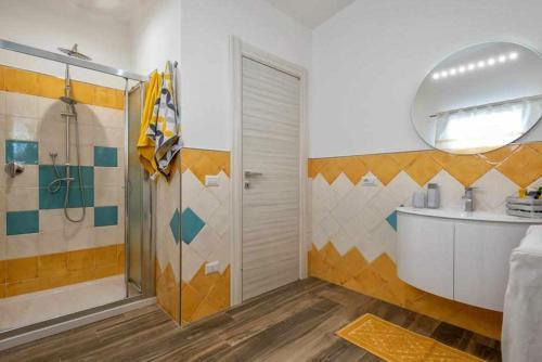 Villa Mugoni Per 5 Persone Con Patio E Piscina E Spa