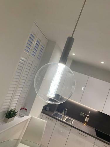 Unrivalled Location Five Star Worcester Apartment