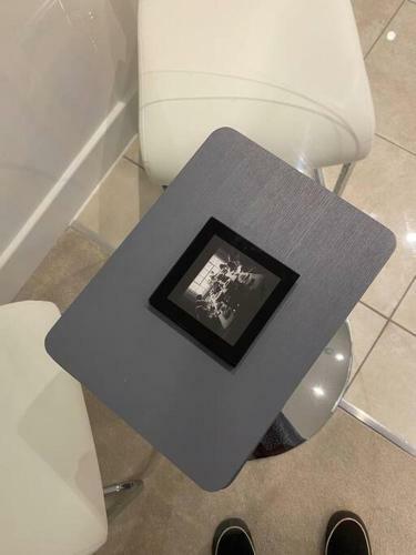 Unrivalled Location Five Star Worcester Apartment