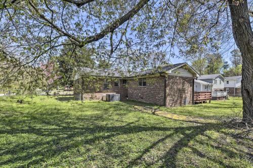 Updated Raleigh Home With Deck Family Friendly
