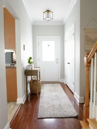 Apartamento Cozy And Convenient Spacious Townhome