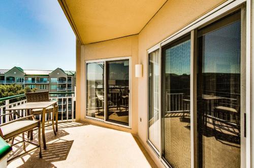 Windsor Court North 4504
