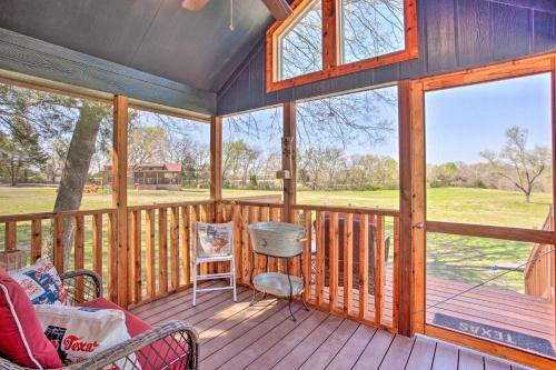 Cozy Mckinney Tiny Home With Porch And Fire Pit!