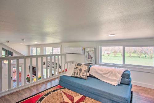 Cozy Mckinney Tiny Home With Porch And Fire Pit!