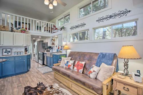 Cozy Mckinney Tiny Home With Porch And Fire Pit!