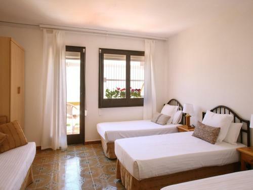 Casa Adosada En Golf Platja De Pals