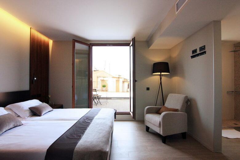 Hotel Raval De La Mar