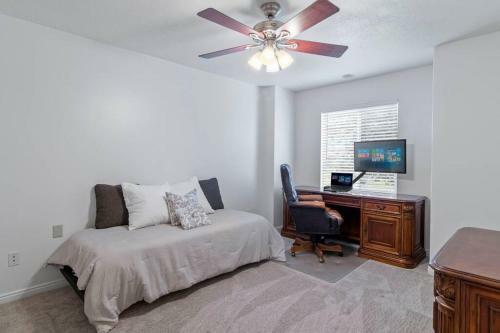 Hubbard Haven - Beautiful Home That Sleeps 30!