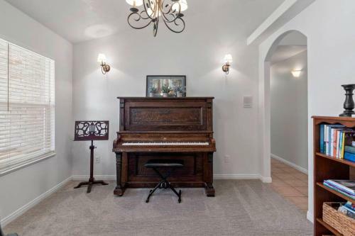 Hubbard Haven - Beautiful Home That Sleeps 30!