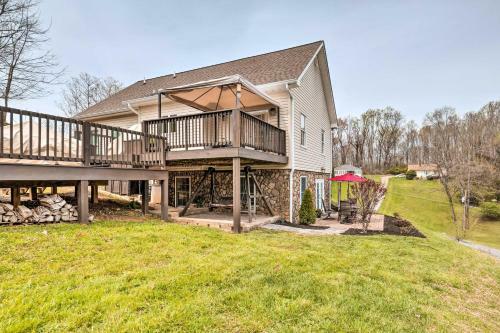 Bristol Escape With Patio, 2 Mi To Downtown!