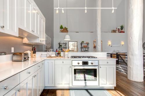 Glamorous Gallivan Loop