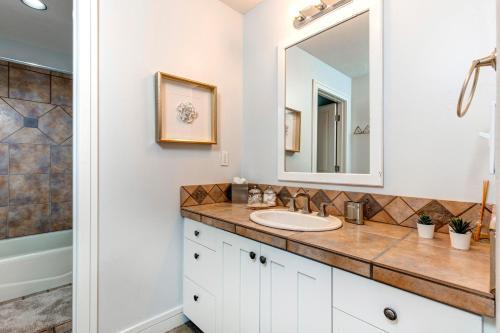 Glamorous Gallivan Loop