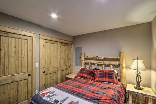 Secluded Ashford Getaway With Fire Pit And Grill!