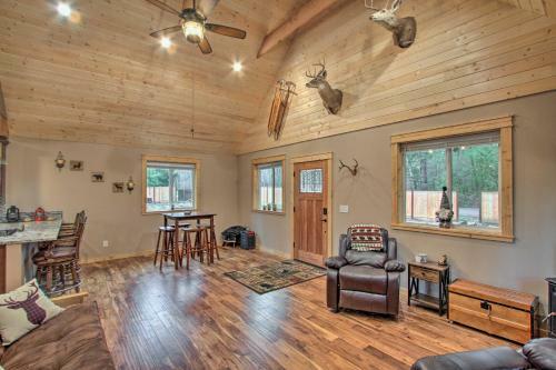 Secluded Ashford Getaway With Fire Pit And Grill!