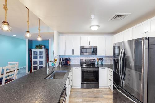 The Sanctuary - Vitamin Sea A206