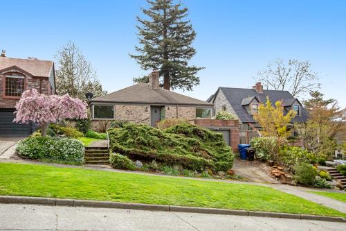 Laurelhurst Park View