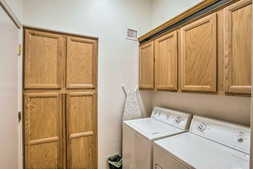 Homey Gold Canyon Abode And Community Amenities