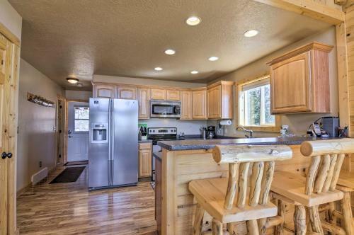 Whistling Woods Cabin Beautiful Meadow Views