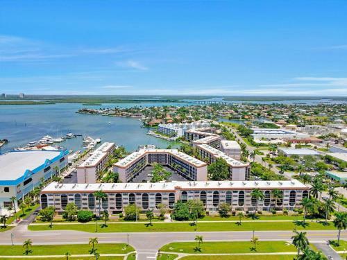 Anglers Cove A-406