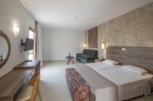 Hotel Electra Holiday Village Water Park Resort