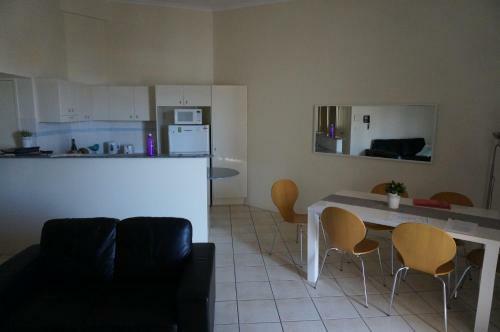 Hotel Moorings Beach Resort