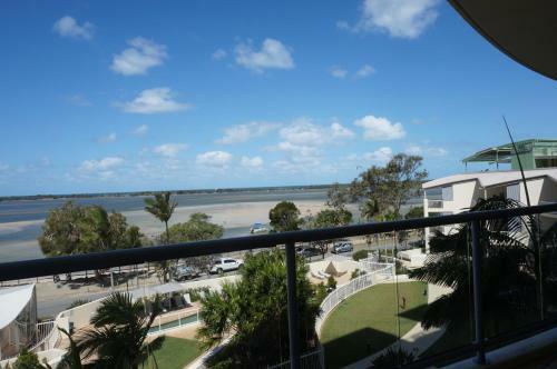 Hotel Moorings Beach Resort