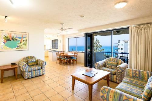 Burgess @ Kings Beach Apartments