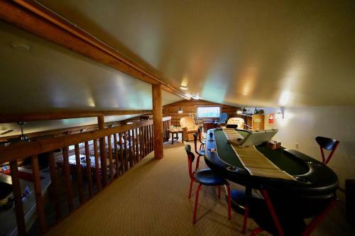 Flat Fish Lodge B&B And Event Center