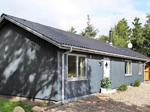 Three-bedroom Holiday Home In Bl�vand 4