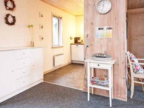 Three-bedroom Holiday Home In Bl�vand 4
