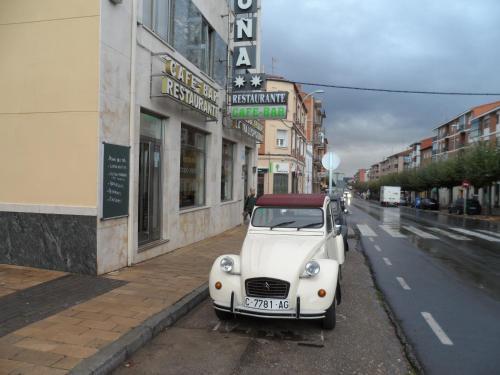 Hostal Coru�a
