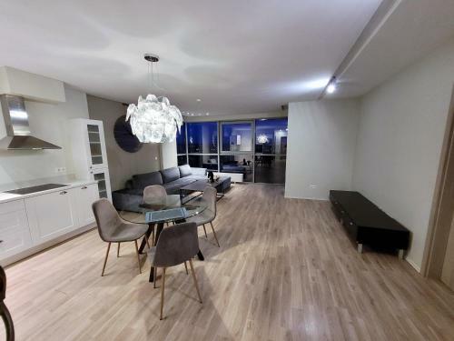 Nt Miesto Rinka Bur? 2 Apartamentai
