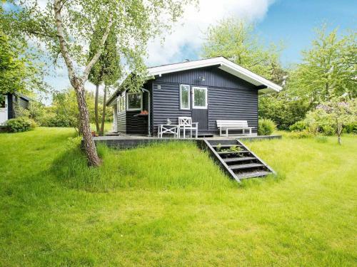 Holiday Home Dronningm�lle VI
