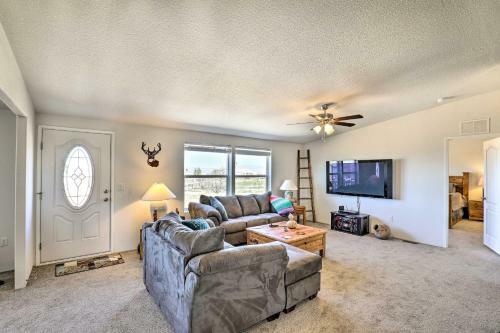Desert Escape Off I-10 With Over 1 Enclosed Acre!