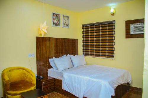 Hotel Ontario Suites