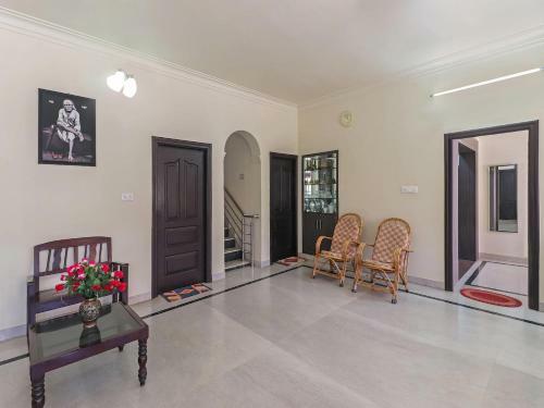 Big Private Villa In Chikmagalur